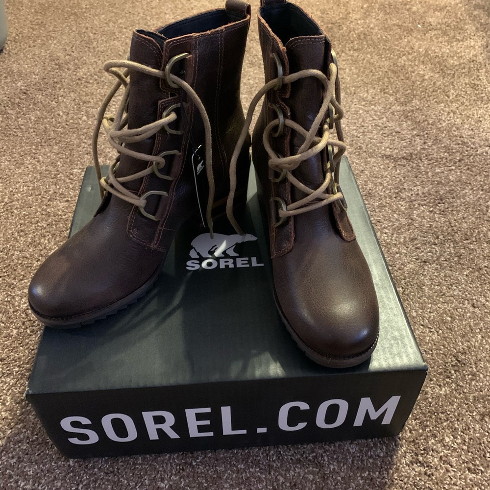 Sorel Cate Lace Boot Size 7.5